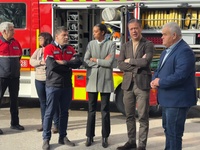 El consejero de Presidencia, Portavoc&iacute;a, Acci&oacute;n Exterior y Emergencias, Marcos Ortu&ntilde;o, visit&oacute; hoy el parque de bomberos Alhama de Murcia-Totana acompa&ntilde;ado...
