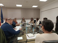 Imagen de la consejera Sara Rubira en la reuni&oacute;n con las asociaciones Afammer, Fademur y COAG-IR Mujer Rural&nbsp; a las que se le ha concedido una ayuda...