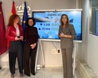 La consejera de Empresa, Empleo y Econom&iacute;a Social, Marisa L&oacute;pez Arag&oacute;n, junto con la secretaria general de la Consejer&iacute;a, Ana Losantos y la directora...