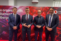 Un momento de la inauguraci&oacute;n del nuevo Centro de Operaciones de Ciberseguridad de Vodafone en la Regi&oacute;n