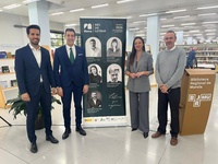 La consejera Carmen Conesa, con el alcalde de Blanca, Pablo Cano, el director general de Patrimonio Cultural y el director de la Biblioteca Regio...