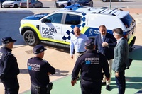 El director general de Administraci&oacute;n Local, Francisco Abril, y el alcalde de San Pedro del Pinatar, Pedro Javier S&aacute;nchez, en la presentaci&oacute;n del...