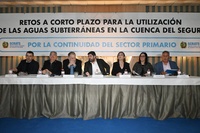 El presidente de la Comunidad, Fernando L&oacute;pez Miras, durante la asamblea del Sindicato Central de Regantes del Acueducto Tajo-Segura (Scrats) en ...