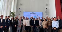 El director general de Instituto de Turismo, Juan Francisco Mart&iacute;nez, y la alcaldesa de Cartagena, en la presentaci&oacute;n de la Asamblea de Eurotoque...