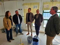 isita del dir gral de Administraci&oacute;n Local y el alcalde de Caravaca de la Cruz al local social de Navares cuya remodelaci&oacute;n est&aacute; en marcha