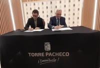 Imagen de la firma de la adhesi&oacute;n del Ayuntamiento de Torre Pacheco a la Regi&oacute;n de Murcia Film Commision