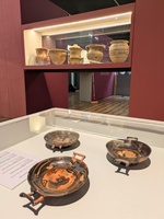 Algunas de las piezas que forman parte de la exposici&oacute;n.