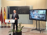 El consejero de Educaci&oacute;n y Formaci&oacute;n Profesional, V&iacute;ctor Mar&iacute;n, presenta la oferta de Formaci&oacute;n Profesional para el curso 2026-2027