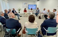 La consejera de Salud, Isabel Ayala, expuso hoy a los gerentes de &aacute;rea las principales l&iacute;neas de trabajo.