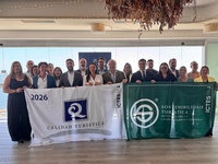 La consejera de Turismo, Cultura y Deportes, Carmen Conesa, durante la entrega de Banderas Q de Calidad y S de Sostenibilidad Tur&iacute;stica a playas ...