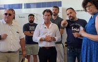 El director general de Deportes, Fran S&aacute;nchez, y la alcaldesa de Puerto Lumbreras, Mar&iacute;a &Aacute;ngeles T&uacute;nez, durante la visita a las obras.
