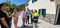 El consejero de Medio Ambiente, Industria, Universidades, Investigaci&oacute;n y Mar Menor, Juan Mar&iacute;a V&aacute;zquez, junto con el alcalde de Caravaca de la Cruz,...