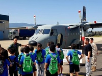 Visitas de estudiantes enmarcadas en el programa 'Pioneros de la aviaci&oacute;n' (1)