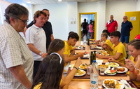 El director general de Deportes, Fran S&aacute;nchez, visit&oacute; la concentraci&oacute;n de las selecciones auton&oacute;micas de voleibol acompa&ntilde;ado por el presidente de...