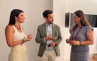 El secretario general de la Consejer&iacute;a de Infraestructuras y Desarrollo Territorial, Jos&eacute; Francisco Lajara, durante la entrega al Ayuntamiento de...