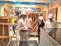 El consejero de Educaci&oacute;n y Formaci&oacute;n Profesional, V&iacute;ctor Mar&iacute;n, visita las obras de rehabilitaci&oacute;n energ&eacute;tica e instalaci&oacute;n de placas solares del...