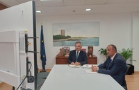 El consejero de Medio Ambiente, Industria, Universidades, Investigaci&oacute;n y Mar Menor, Juan Mar&iacute;a V&aacute;zquez, prepara la Conferencia General de Pol&iacute;tica...