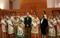 El presidente de la Comunidad y la consejera de Presidencia reciben en San Esteban a las Reinas de la Huerta y a sus damas de honor