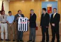 Valcárcel recibe al equipo de Fútbol C.F. Cartagena, tras su ascenso a Segunda División (2)