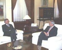 El presidente de la Comunidad de Murcia, Ramón Luis Valcárcel, recibe al embajador de Bélgica, Claude Rijmmenans