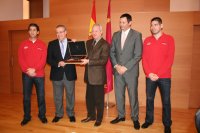 El presidente de la Comunidad, Ramón Luis Valcárcel, recibió al equipo de fútbol sala ElPozo Murcia Turística y a su junta directiva (1)
