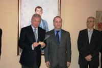 Valcárcel recibe el 'Carnet de Honor' de la Unión de Consumidores de Murcia (1)