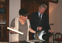 El jefe del Ejecutivo murciano recibe a la embajadora en España de la República de Guatemala, Ana María Diéguez 2