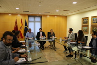 El presidente de la Comunidad se reúne con representantes de la Red de Lucha contra la Pobreza y la Exclusión Social de la Región de Murcia (2)