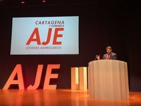López Miras clausura la gala por el XX aniversario de la Asociación de Jóvenes Empresarios de Cartagena y Comarca