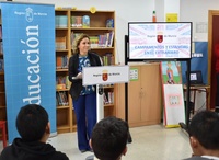 Martínez-Cachá presenta los campamentos de inmersión lingüística en inglés y estancias formativas en el extranjero