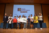 La secretaria general de la consejería de Educación, Juventud y Deportes, Esperanza Moreno, en la entrega de premios Lip-dub tras la Gala de Jesús Abandonado celebrada en el Auditorio y Centro de Congresos Víctor Villegas