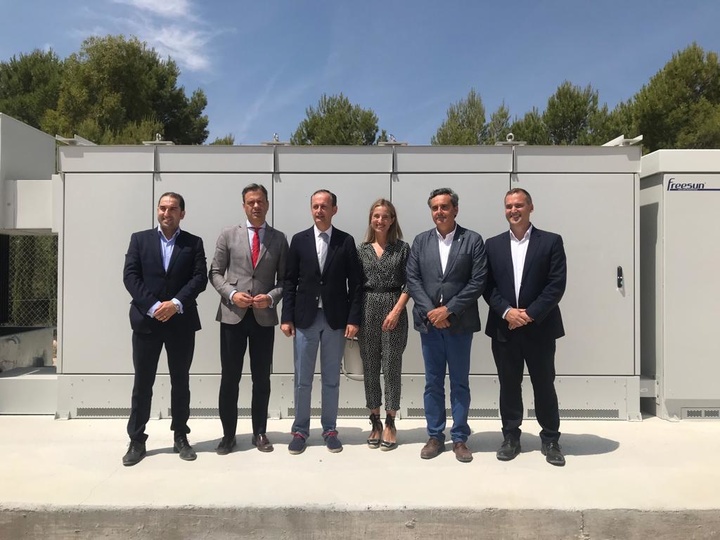 Visita en Yecla a las instalaciones de un nuevo parque solar (II)