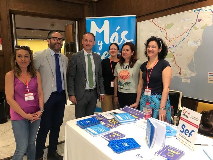 Celdrán asiste a la Feria de Empleo y Emprendimiento