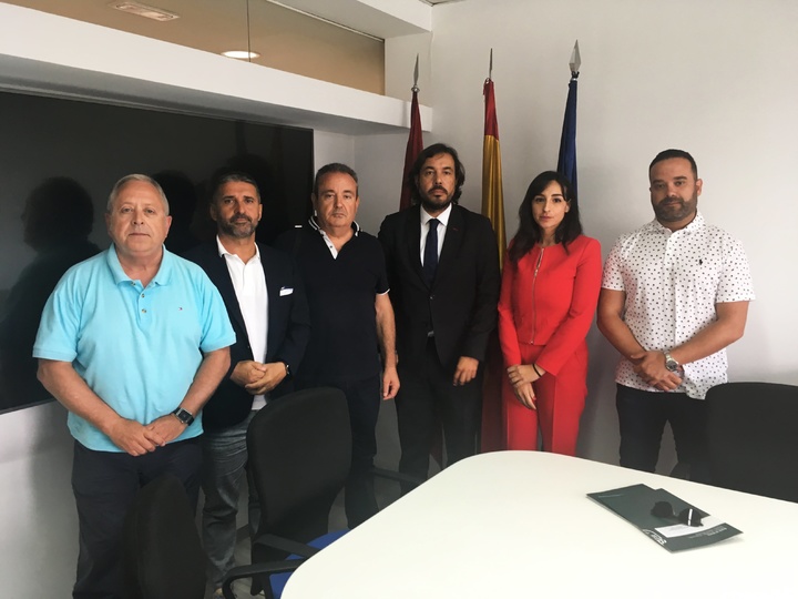 Reunión para negociar el convenio laboral de hostelería