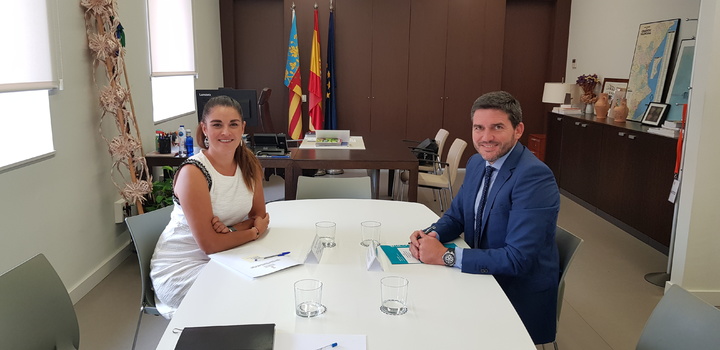 Imágenes del consejero de Agua, Agricultura, Ganadería, Pesca y Medio Ambiente, Antonio Luengo, en la reunión mantenida esta mañana con la consejera de Agricultura, Desarrollo Rural, Emergencia Climática y Transición Ecológica, Mireia Mollà