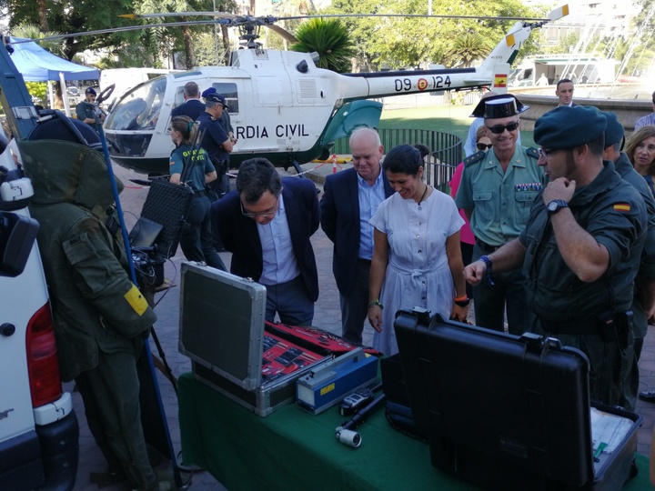 Exhibición de medios de las distintas especialidades de la Guardia Civil (2)