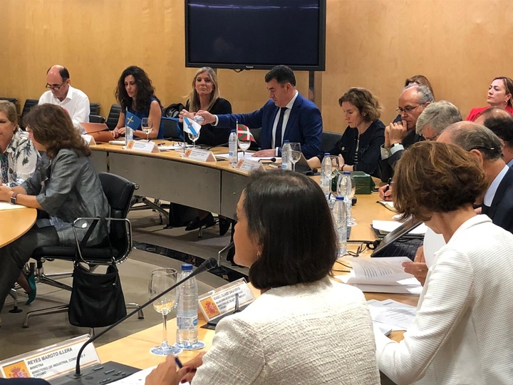 La consejera Cristina Sánchez presenta en Madrid la estrategia de contingencia de la Comunidad ante la amenaza del Brexit