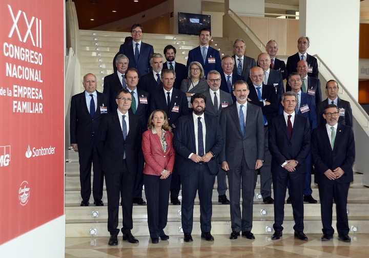 El presidente de la Comunidad, Fernando López Miras, participa en el XXII Congreso Nacional de la Empresa Familiar que ha inaugurado Su Majestad el Rey, Felipe VI (2)