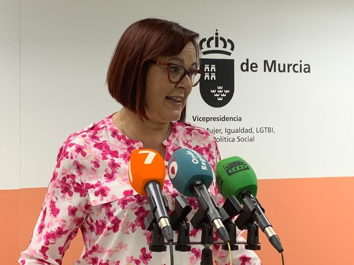 La consejera Isabel Franco presenta el estudio sobre el nivel de satisfacción de usuarios de los Servicios Sociales