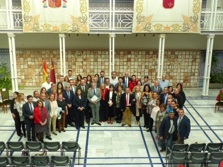 FOTONOTICIA/ Salud participa en el Manifiesto por la Vida del Día Mundial de la Salud Mental