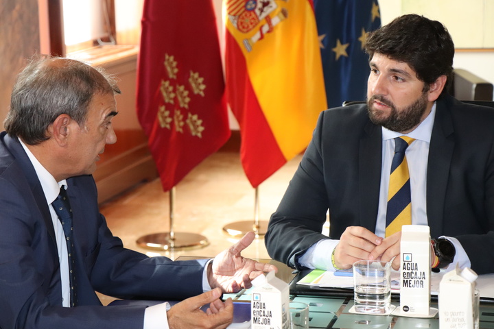 López Miras recibe al presidente de Unión de Cooperativas de la Región de Murcia