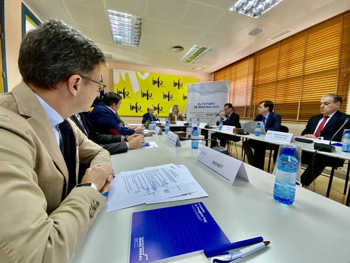 La Comunidad pondrá en marcha nuevas medidas para mejorar el ecosistema industrial