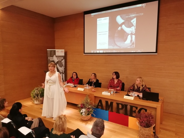 Inauguración de las III Jornadas de la Mujer 'Rompe tu silencio' en el Museo del Teatro Romano de Cartagena (2)