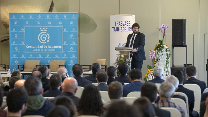 López Miras clausura el acto del 40 aniversario de la llegada de las aguas del Tajo-Segura al Campo de Cartagena