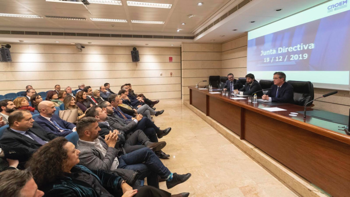 López Miras clausura la Junta Directiva de Croem (Confederación Regional de Organizaciones Empresariales)