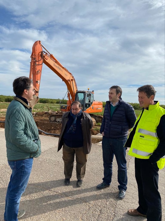 Obras de reparación de un tramo dañado por las lluvias en San Javier