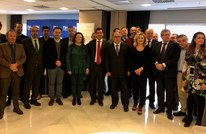 Imagen del consejero de Fomento e Infraestructuras, José Ramón Díez de Revenga, durante el encuentro organizado por el Círculo de la Economía de la Región de Murcia