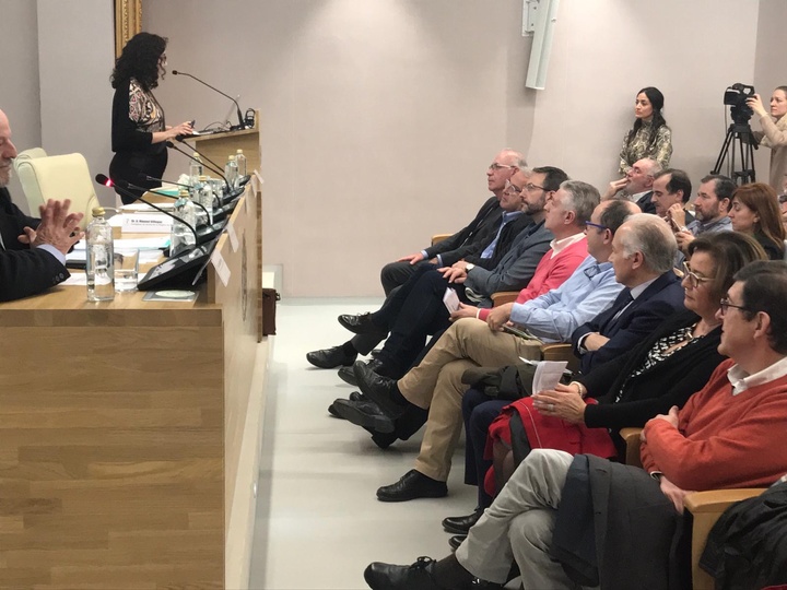 Salud participa en la mesa redonda sobre contaminación atmosférica urbana y salud promovida por el Colegio de Médicos