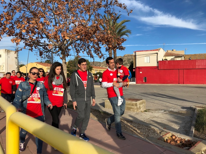 El consejero de Salud, Manuel Villegas, participa hoy en Mula en la I Actividad Comunitaria CarPriMur, que se ha iniciado con una marcha cardiosaludable (2)