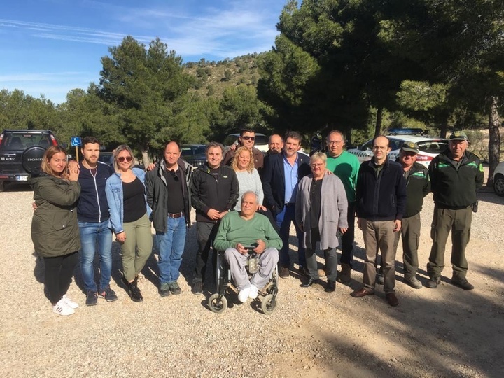 El área recreativa de Fuente La Higuera incorpora mejoras para su adaptación al colectivo de personas con diversidad funcional